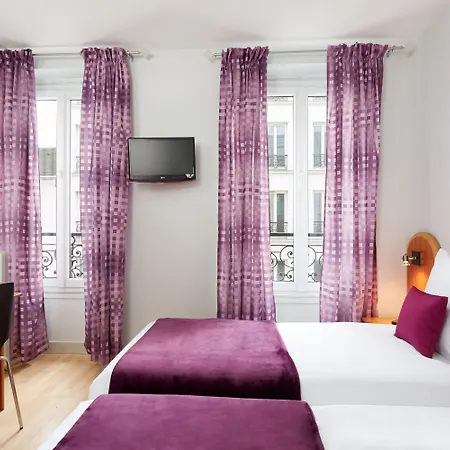 Viator Hotel *